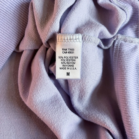 Chaser Twin Skulls Crew Neck Sweatshirt Top Size Medium in Pale Lavender - Picture 14 of 16